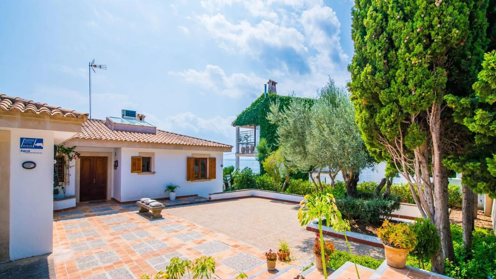 Seafront Villa In Alcudia 0*, Alcudia (Mallorca) Spanien