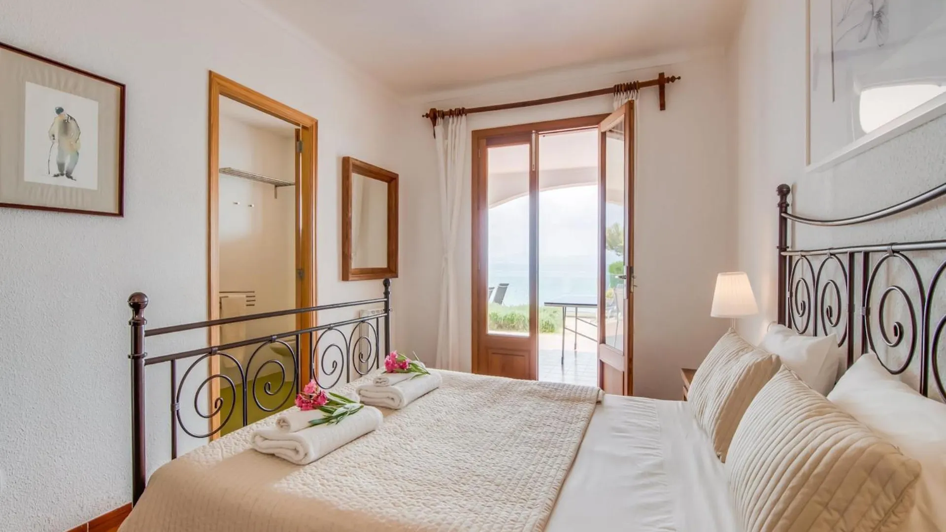 Seafront Villa In Alcudia Ferienhaus Alcúdia