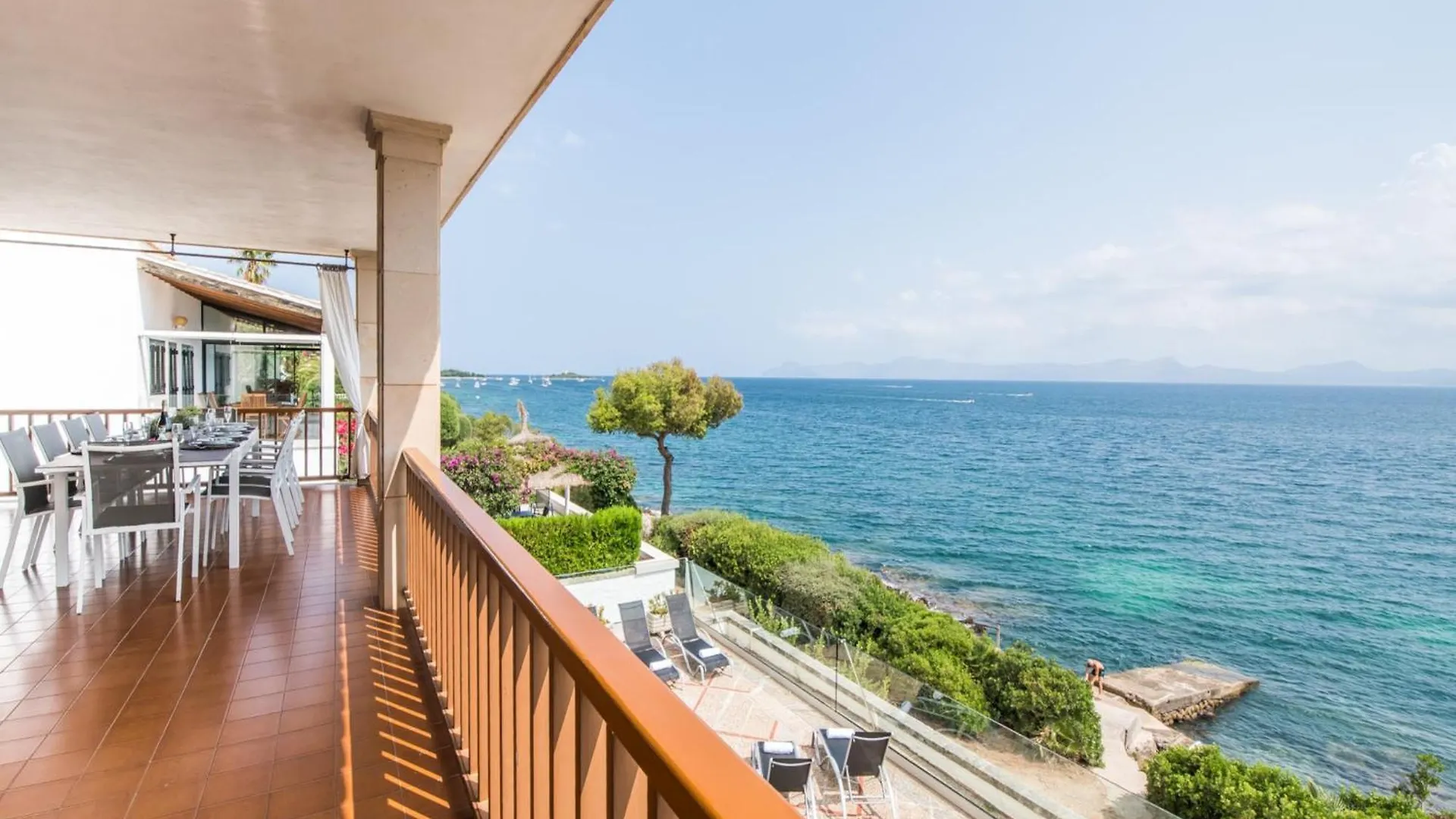 Ferienhaus Seafront Villa In Alcudia Spanien
