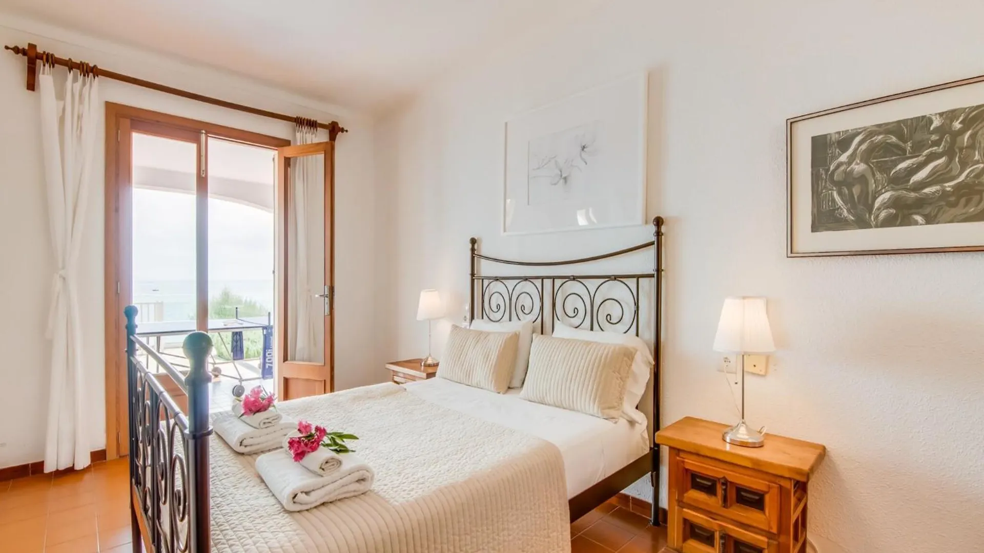 Seafront Villa In Alcudia Ferienhaus